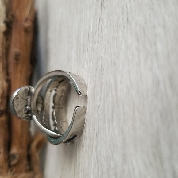 Pearl Solitaire Ring - Picture 7 of 7